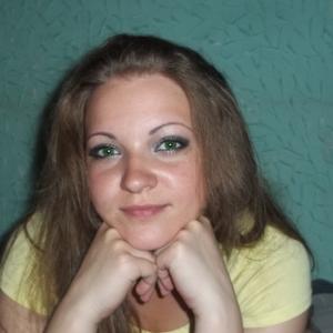 Девушки в Карпинске: Elena, 38 - ищет парня из Карпинска