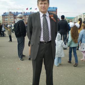 Анатолий, 67 лет, Нягань