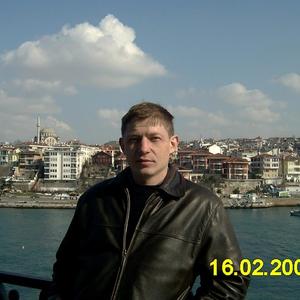 Илья, 52 года, Кременки